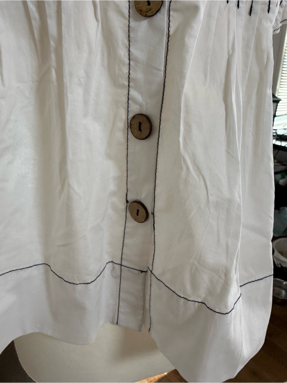 Women’s White Ruffled Mock Neck Blouse with Pinstripes NWOT SIZE Small - Picture 14 of 15